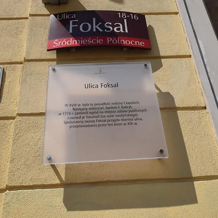 Elegant Foksal Bis דירה